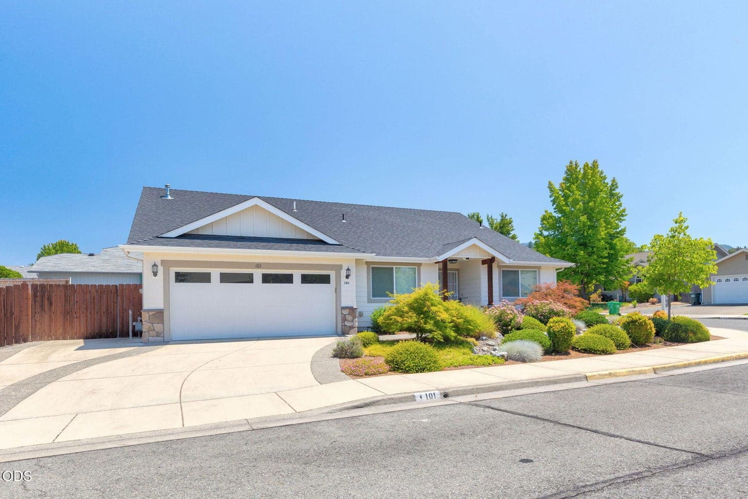 Photo of 101 Yorktown Drive 1 of 27