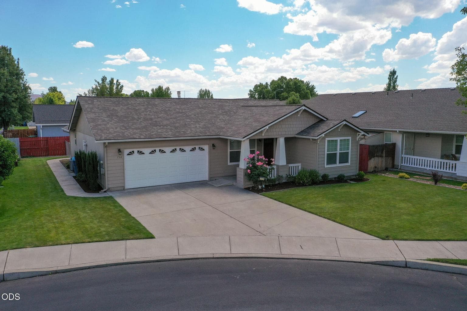 Photo of 758 Sandstone Court 1 of 16