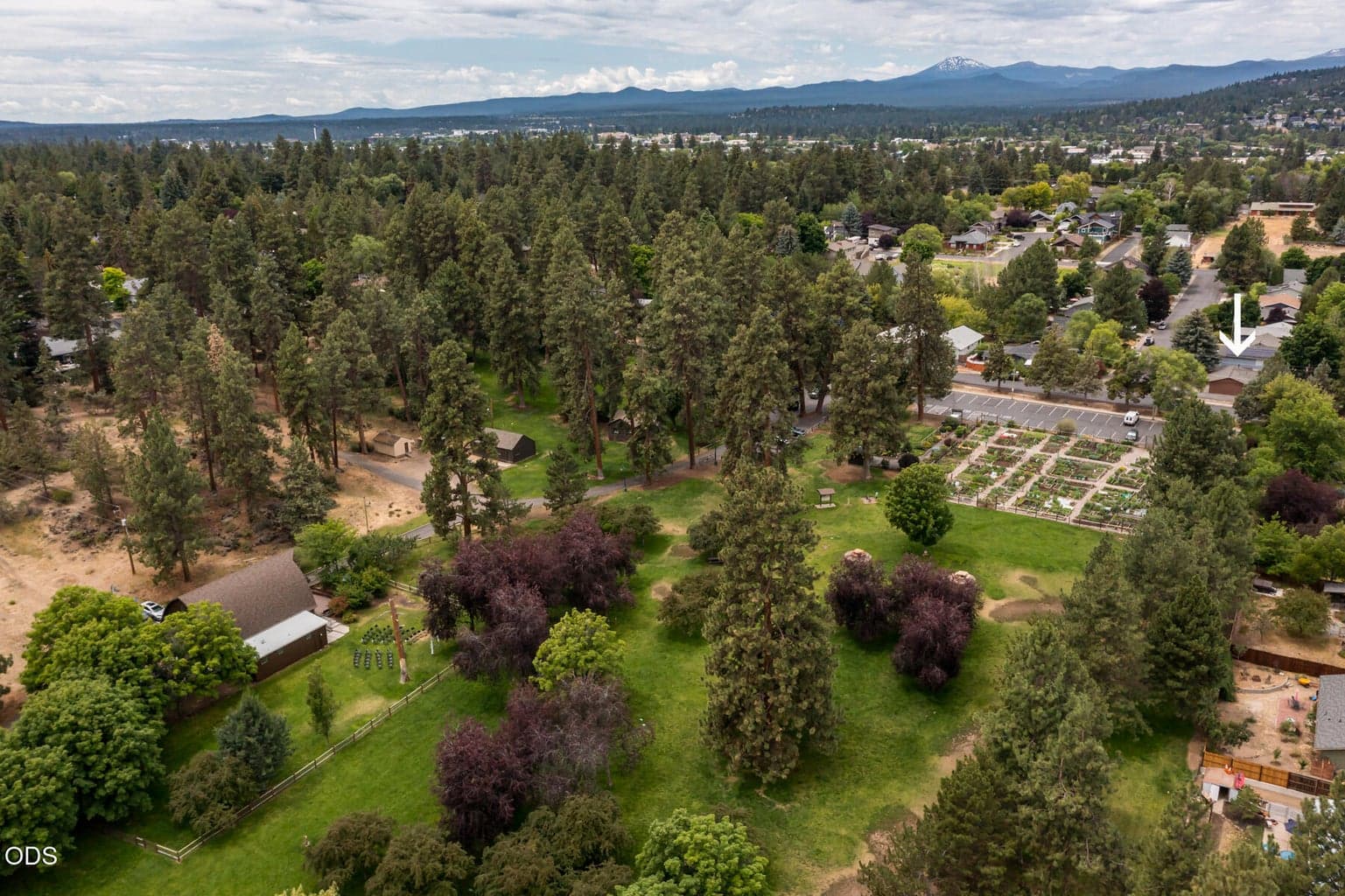 Photo of 1170 Ulysses Drive 3 of 32