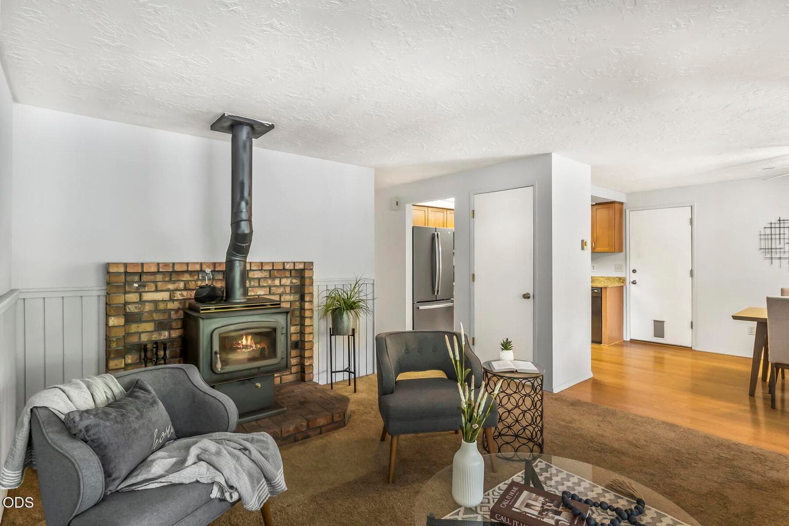 Photo of 1170 NE Ulysses Drive 10 of 32