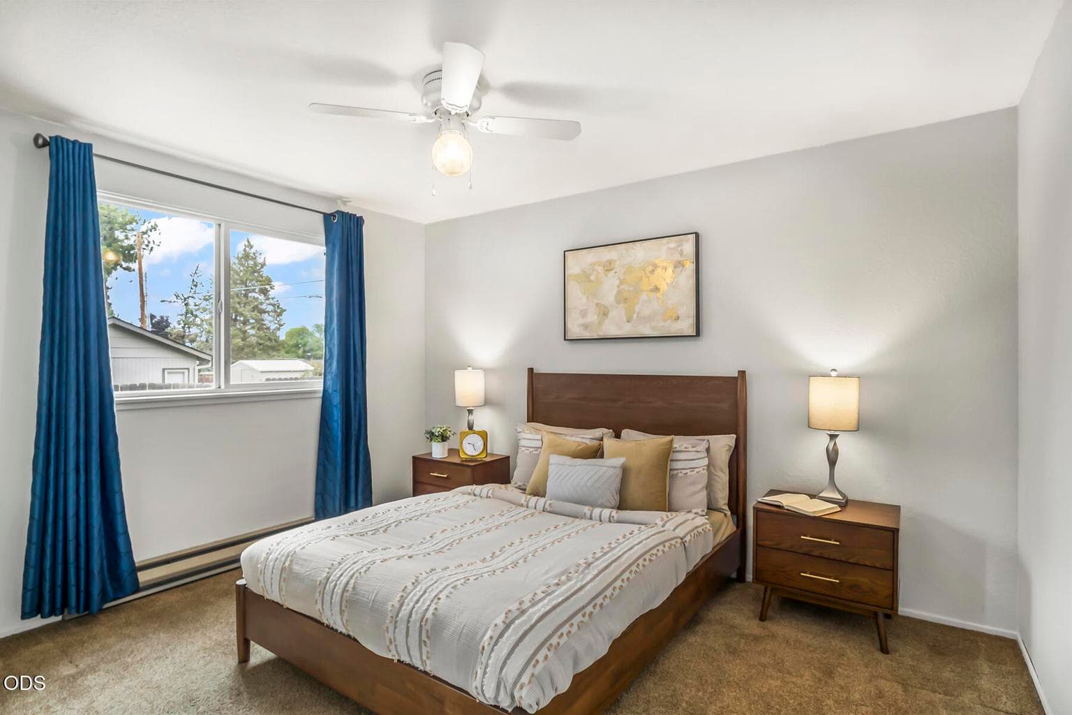 Photo of 1170 NE Ulysses Drive 21 of 32