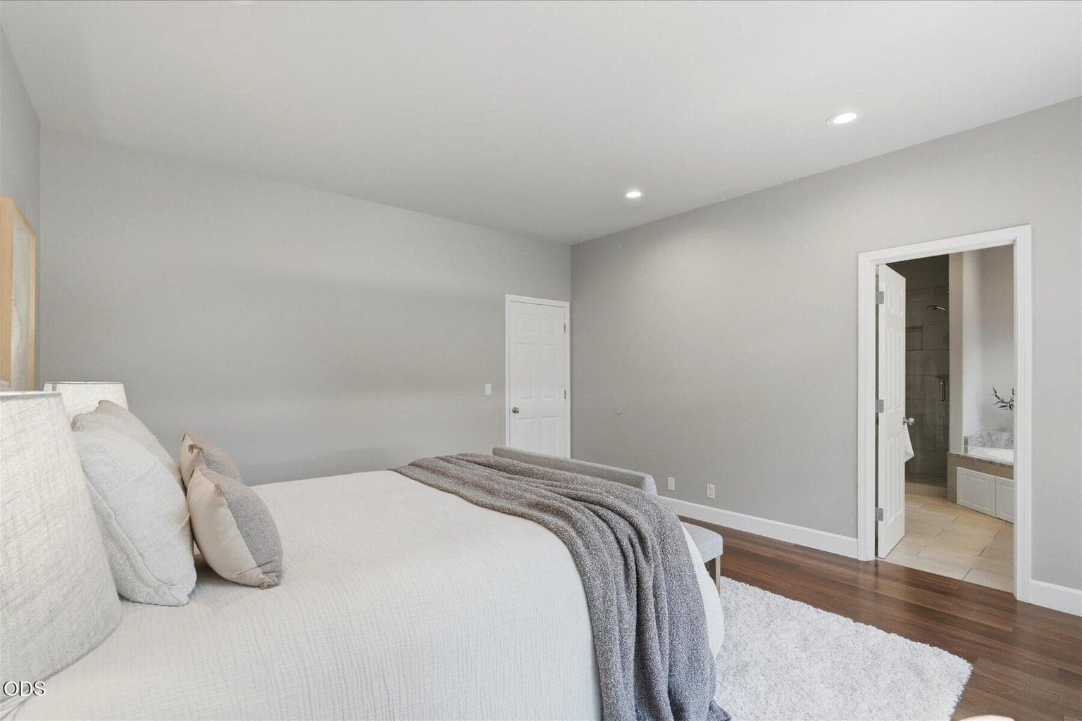 Photo of 2651 NW Nordic Avenue 26 of 53
