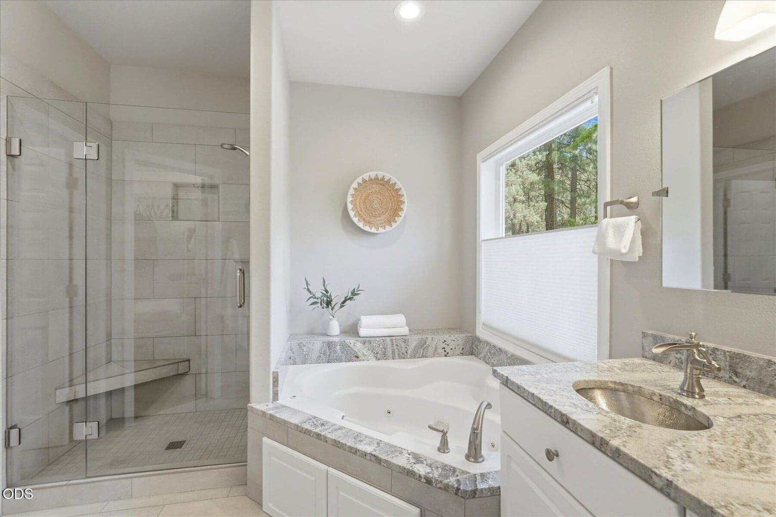 Photo of 2651 NW Nordic Avenue 28 of 53