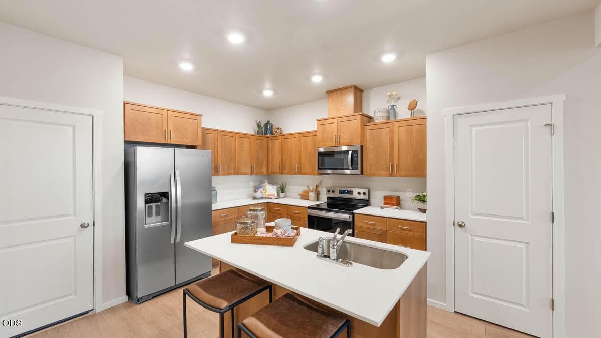 Photo of 62619 NE Lawler Place 6 of 27