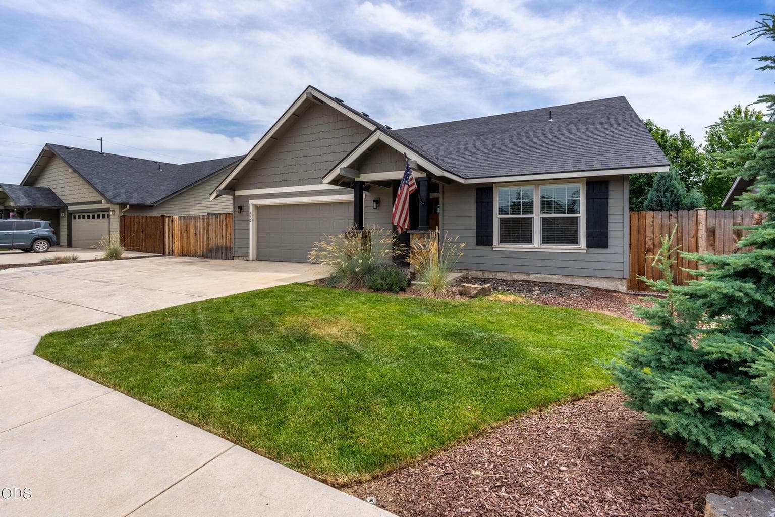 Photo of 432 Oak Avenue 3 of 34