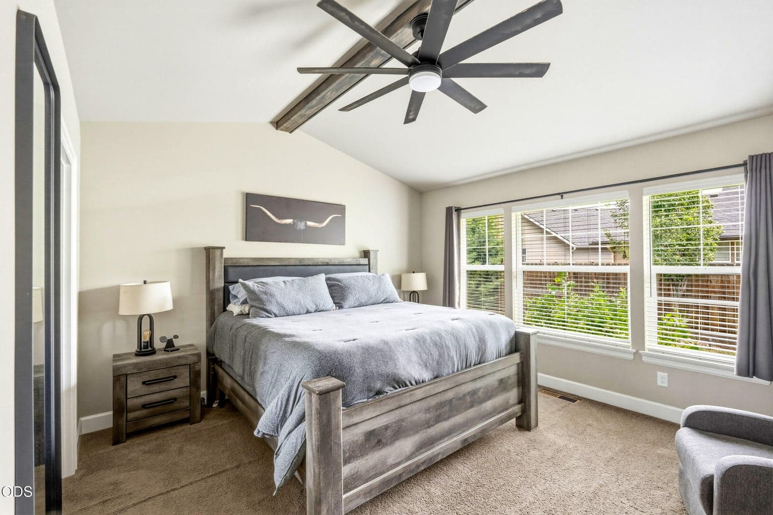 Photo of 432 NE Oak Avenue 15 of 34