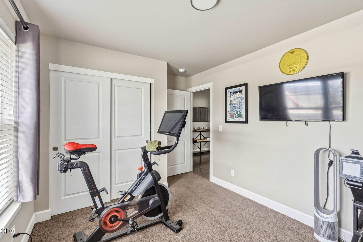 Photo of 432 NE Oak Avenue 25 of 34