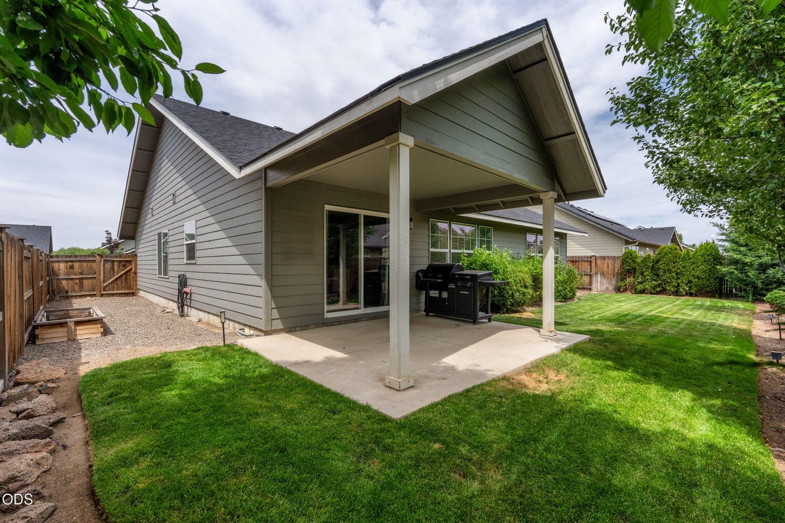 Photo of 432 NE Oak Avenue 29 of 34
