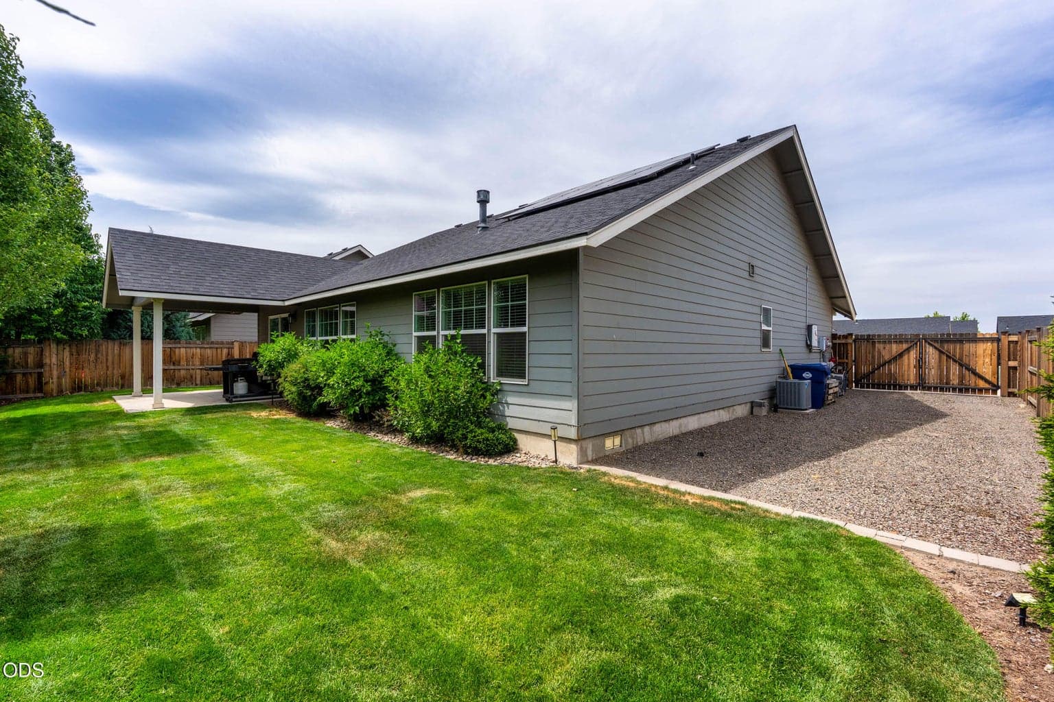 Photo of 432 NE Oak Avenue 30 of 34
