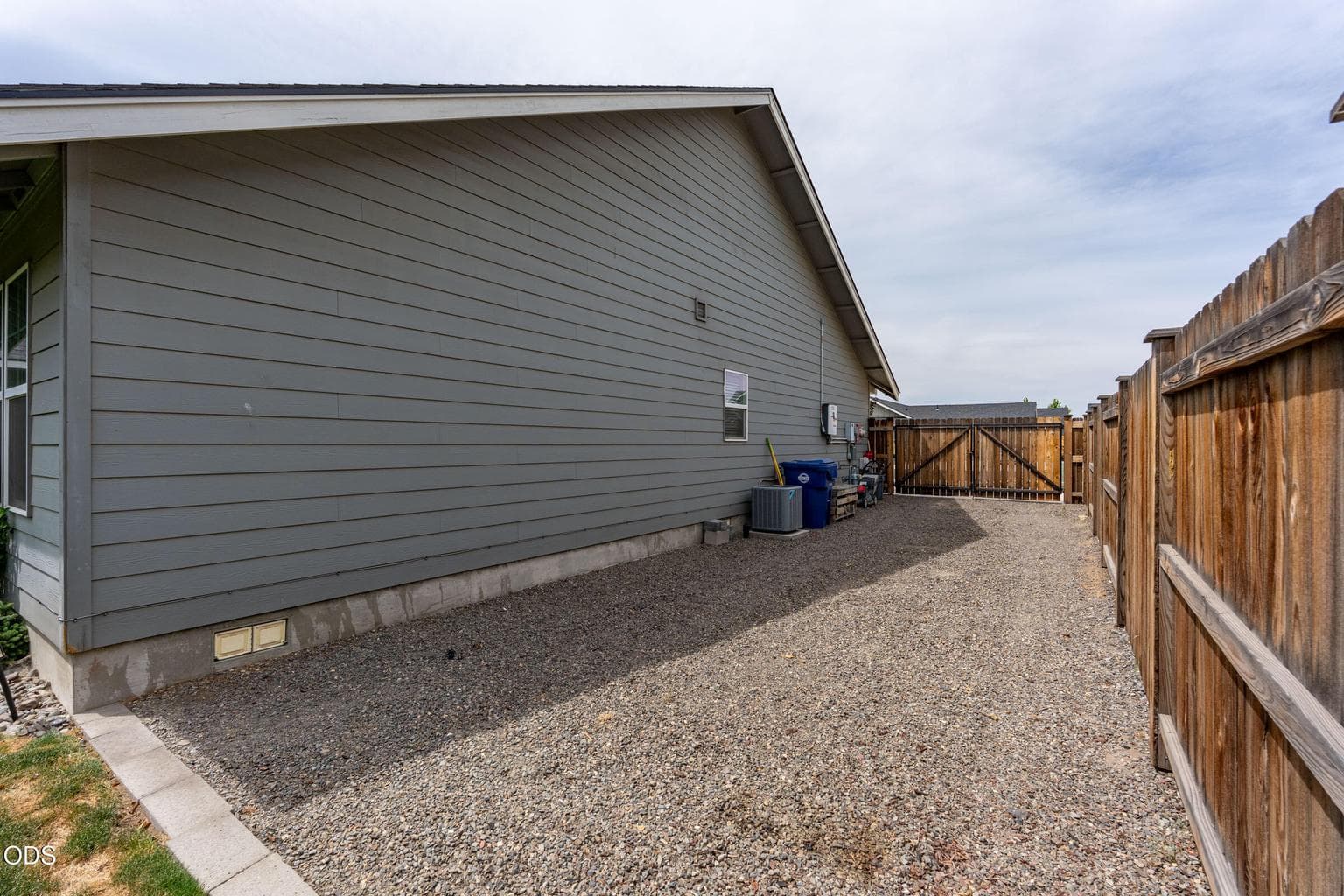 Photo of 432 NE Oak Avenue 31 of 34
