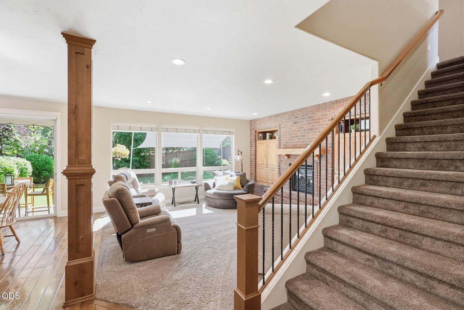 Photo of 61156 SE Sydney Harbor Drive 15 of 72