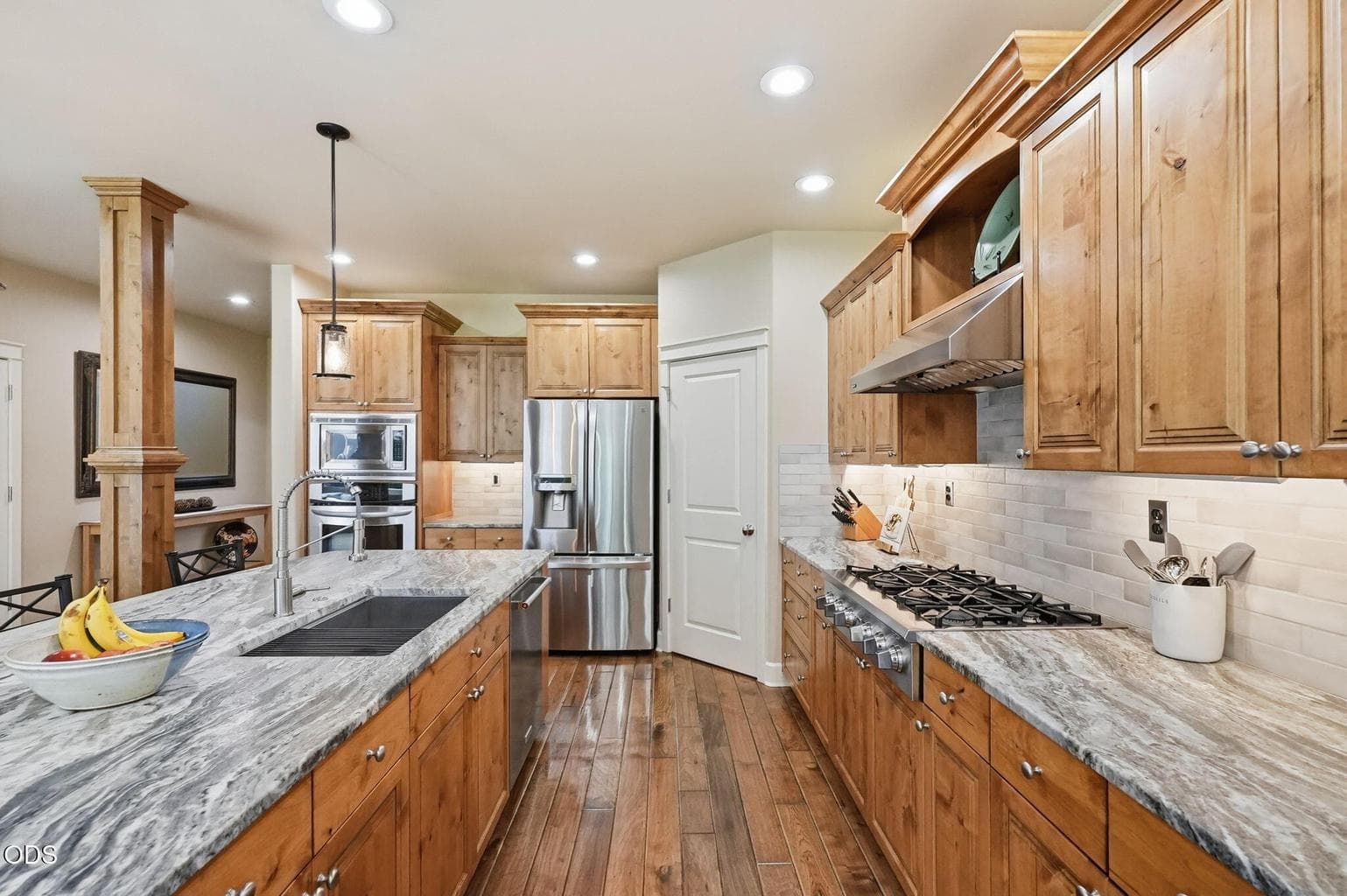 Photo of 61156 SE Sydney Harbor Drive 9 of 72