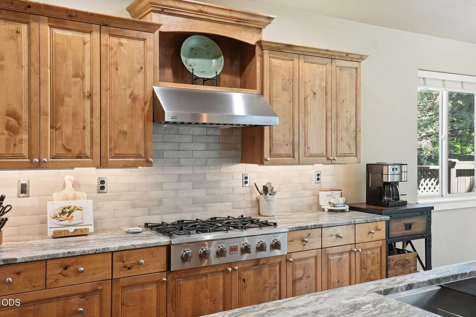 Photo of 61156 SE Sydney Harbor Drive 10 of 72