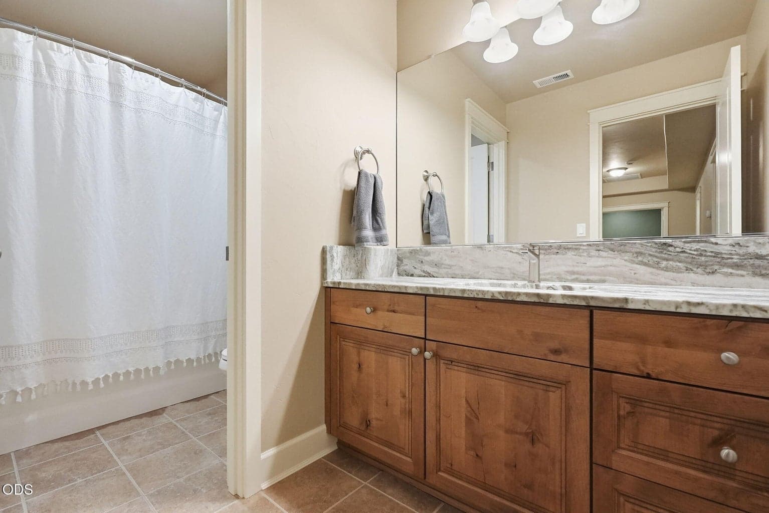 Photo of 61156 SE Sydney Harbor Drive 38 of 72