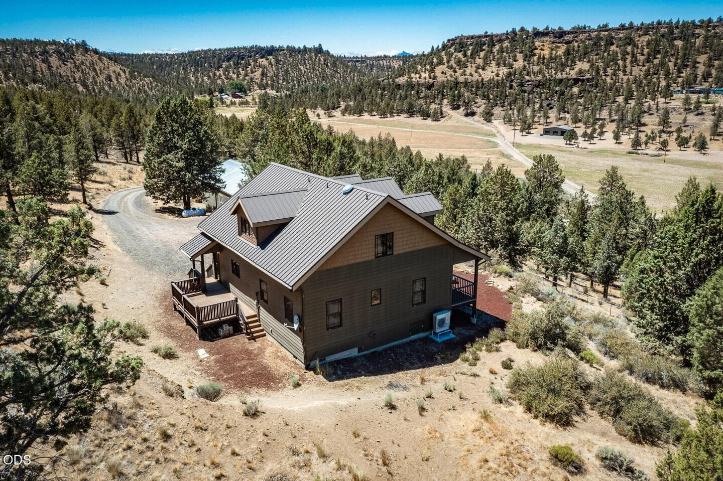 Photo of 70090 McKenzie Canyon Road 38 of 58