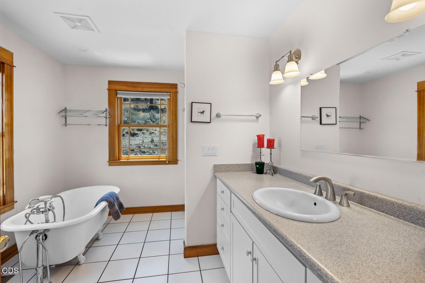 Photo of 70090 McKenzie Canyon Road 13 of 58