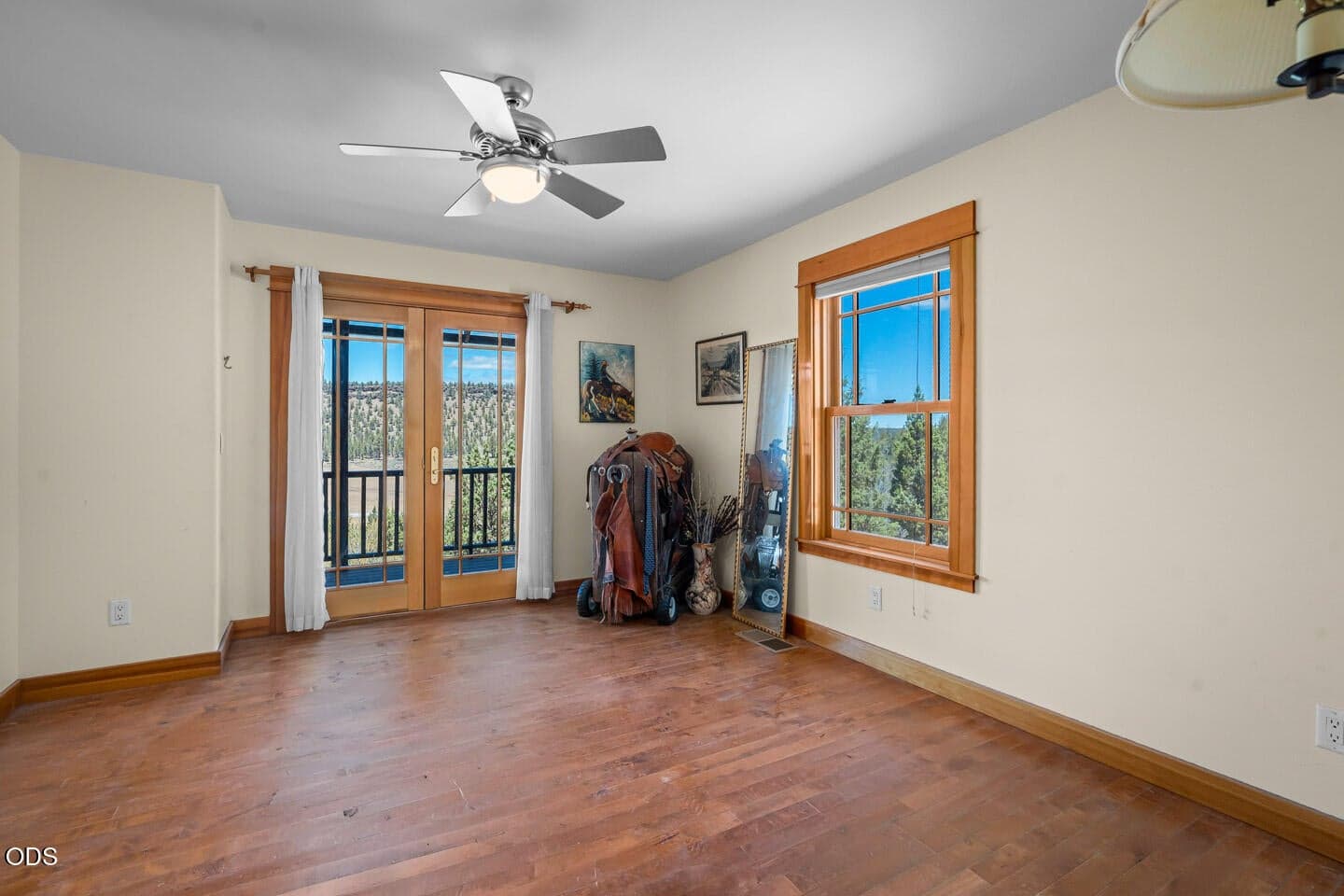 Photo of 70090 McKenzie Canyon Road 12 of 58