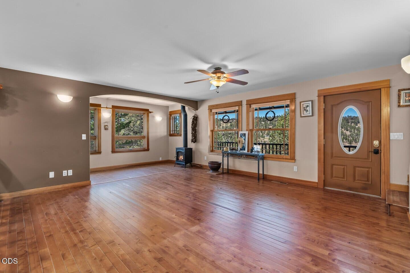 Photo of 70090 McKenzie Canyon Road 7 of 58