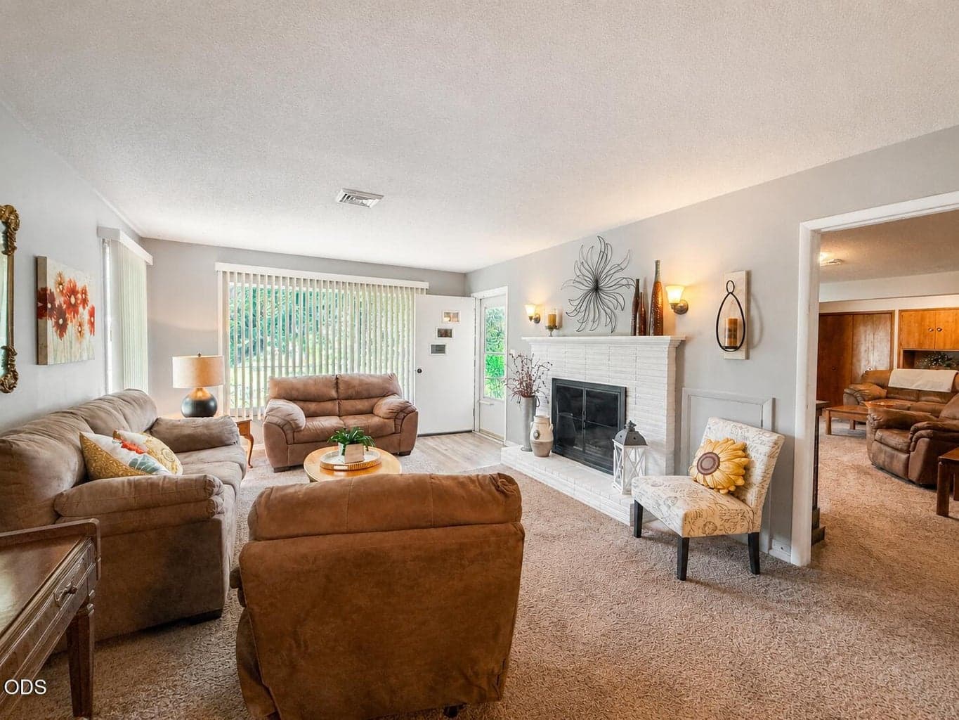 Photo of 206 Claypool Street 3 of 27