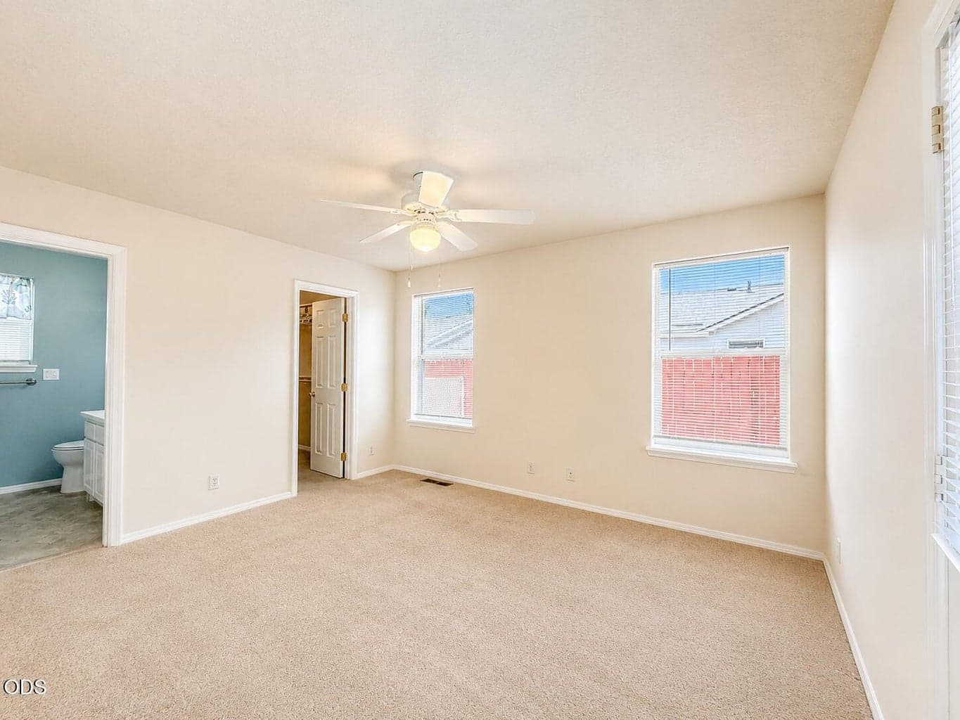 Photo of 758 NE Sandstone Court 8 of 16