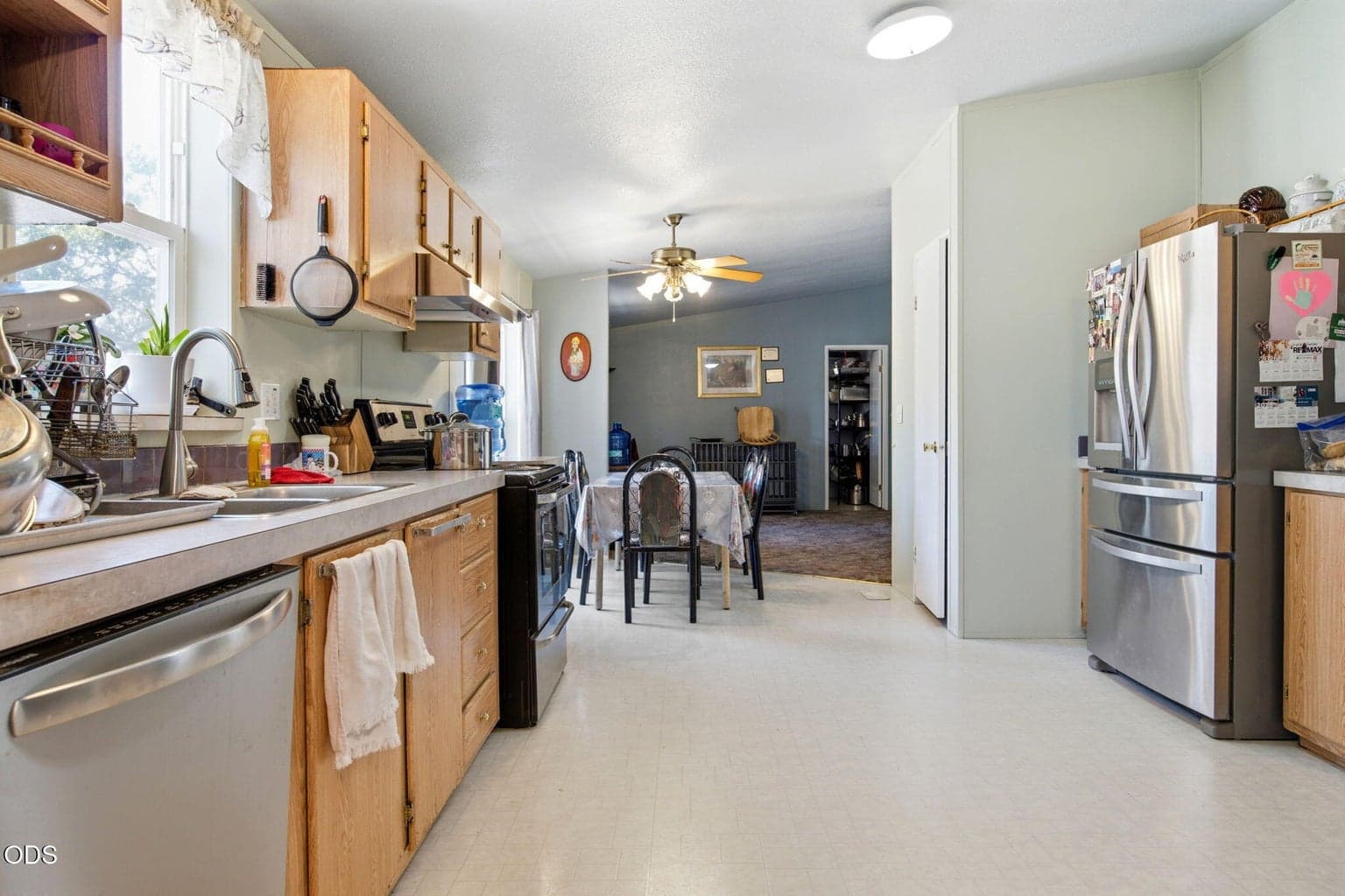 Photo of 222 Crescent Drive 5 of 40