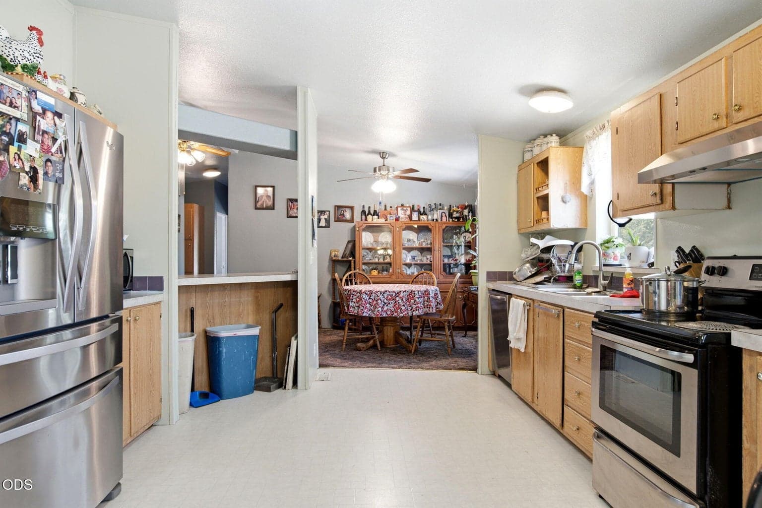 Photo of 222 Crescent Drive 4 of 40