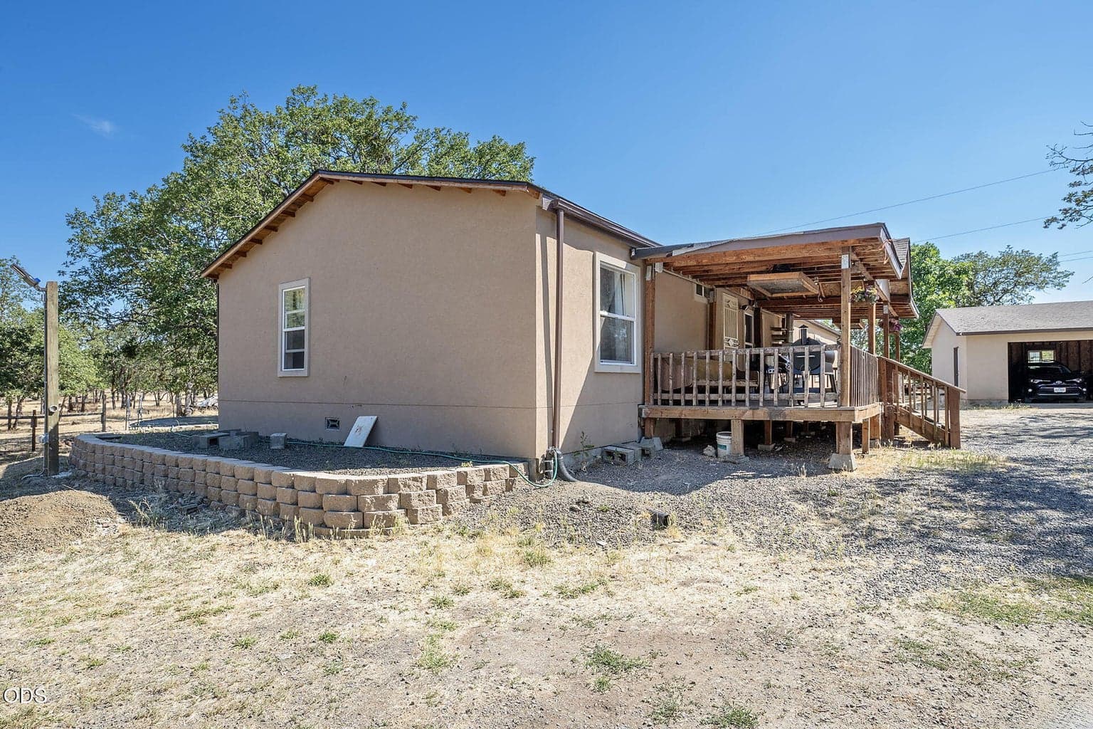 Photo of 222 Crescent Drive 2 of 40