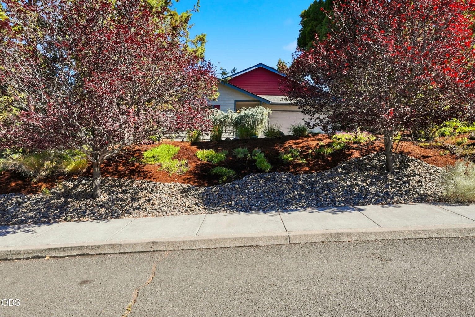 Photo of 2058 Hollow Tree Lane 2 of 41