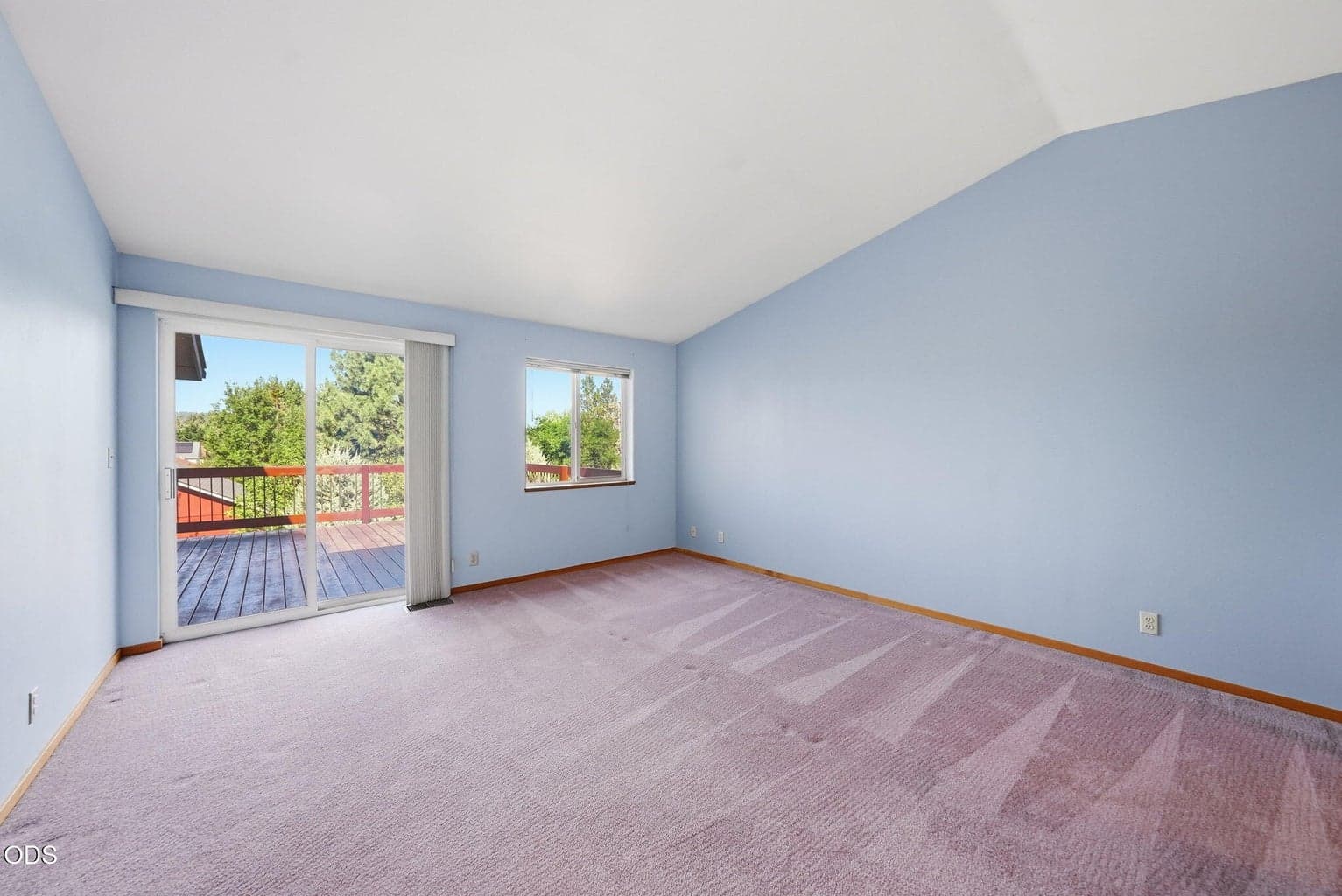 Photo of 2058 NE Hollow Tree Lane 31 of 41