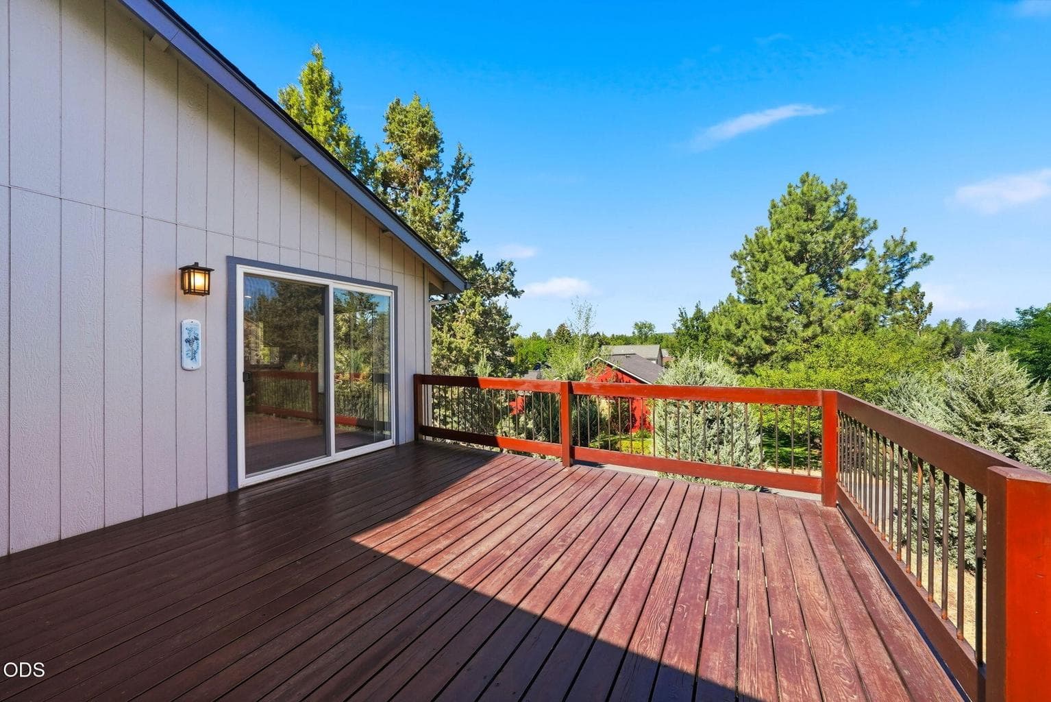Photo of 2058 NE Hollow Tree Lane 21 of 41