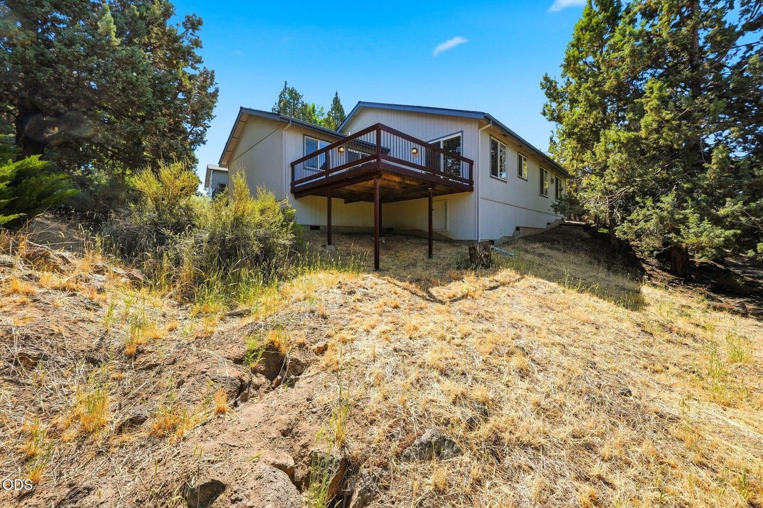 Photo of 2058 NE Hollow Tree Lane 41 of 41