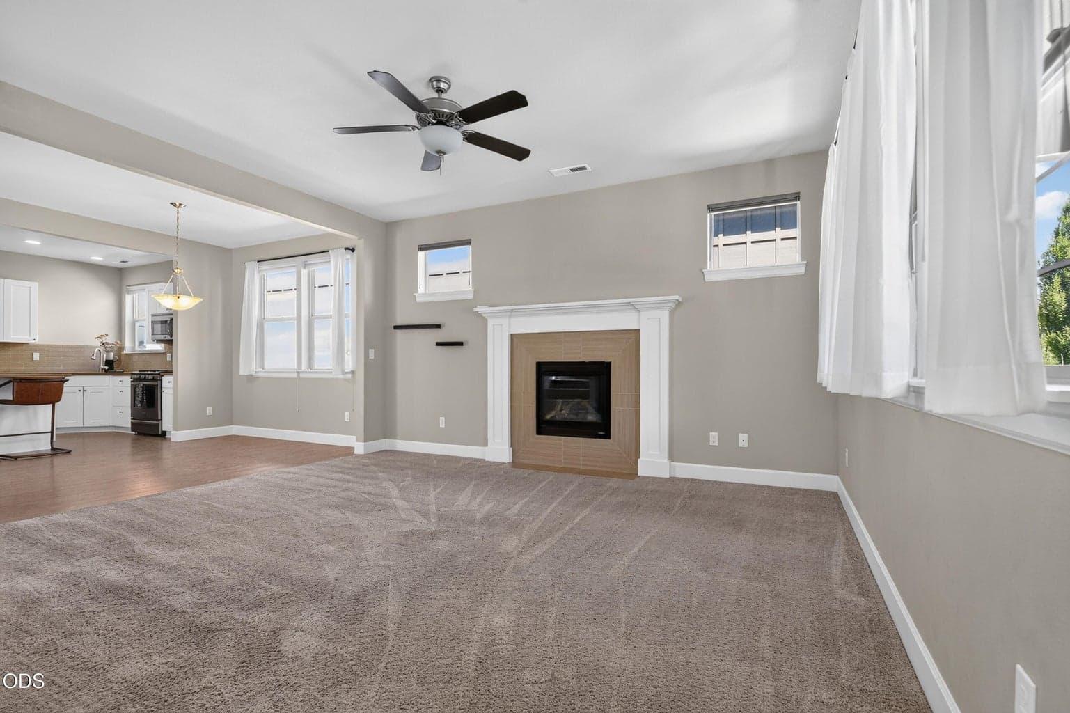 Photo of 20540 Gloucester Lane 7 of 42