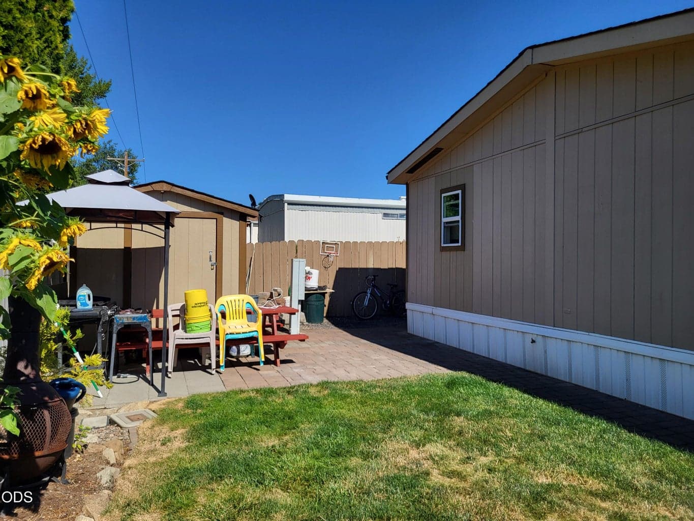 Photo of 3555 Pacific Highway 4 of 19