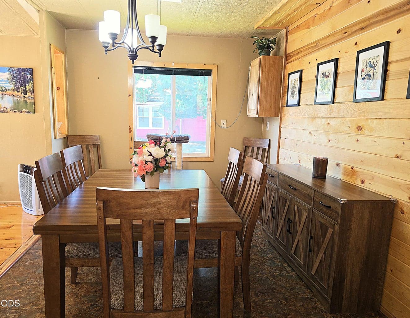 Dining Area has room for buffet