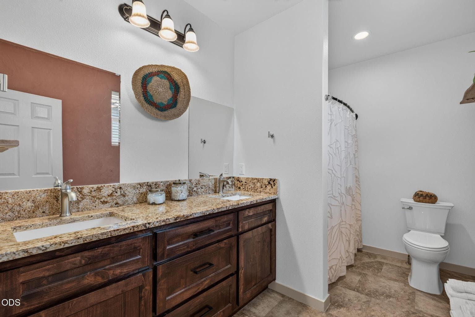 Photo of 660 A Street 14 of 28