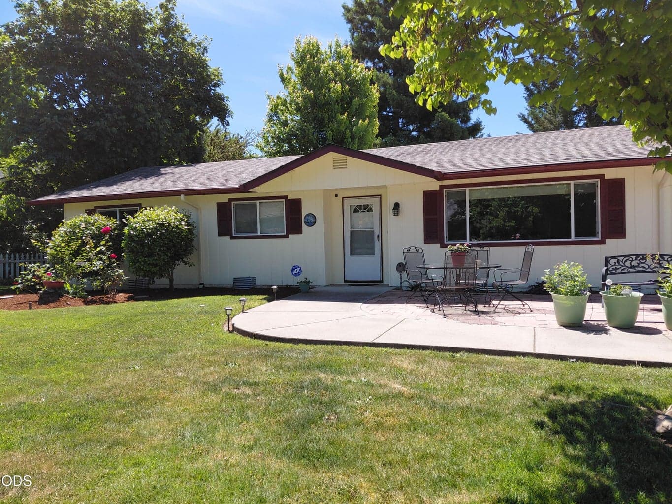 Photo of 1429 Meier Drive 1 of 36