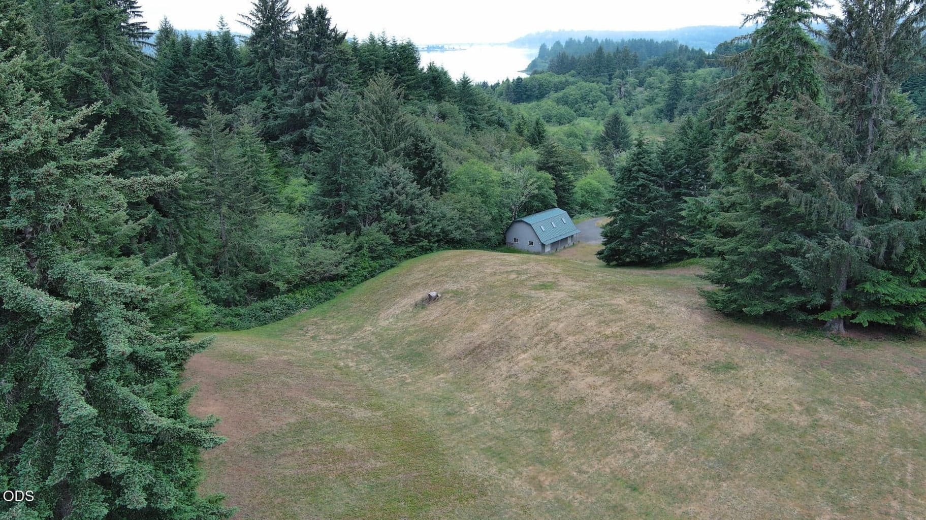 Photo of 960 Bayview Loop 4 of 23
