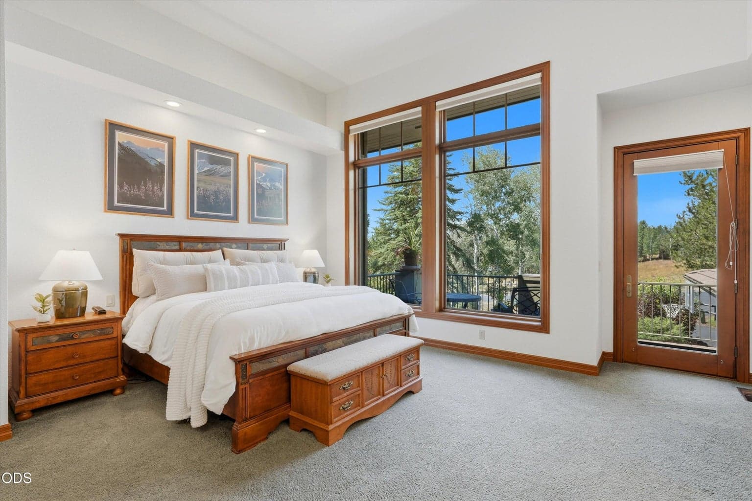 Photo of 61712 Broken Top Drive 21 of 55