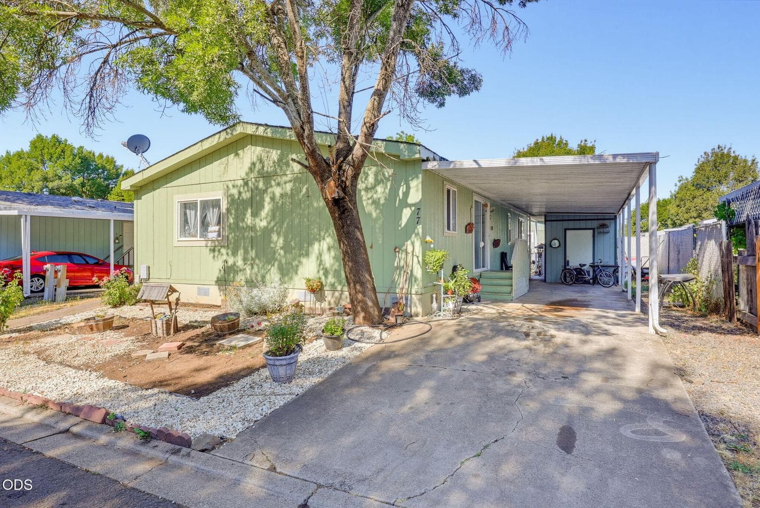 Photo of 633 Archwood Drive 1 of 26