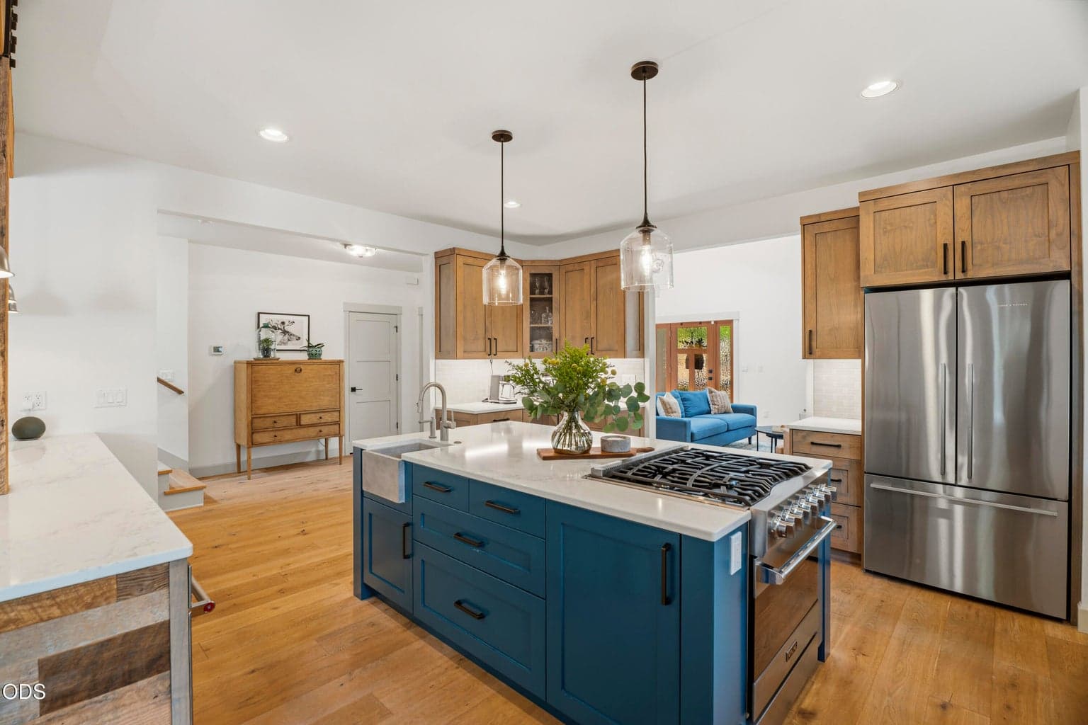 Photo of 1471 NW John Fremont Street 9 of 50