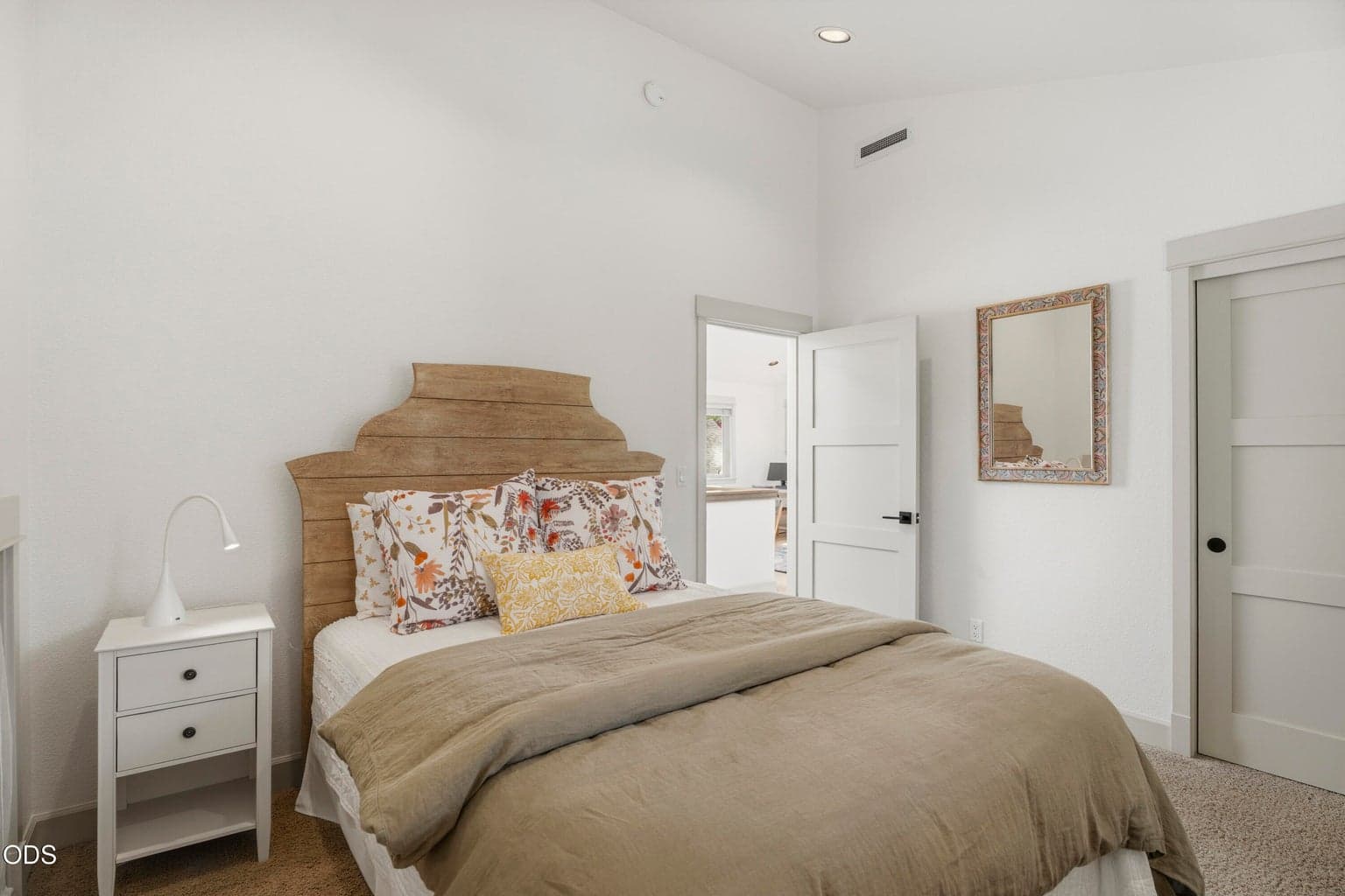 Photo of 1471 NW John Fremont Street 30 of 50
