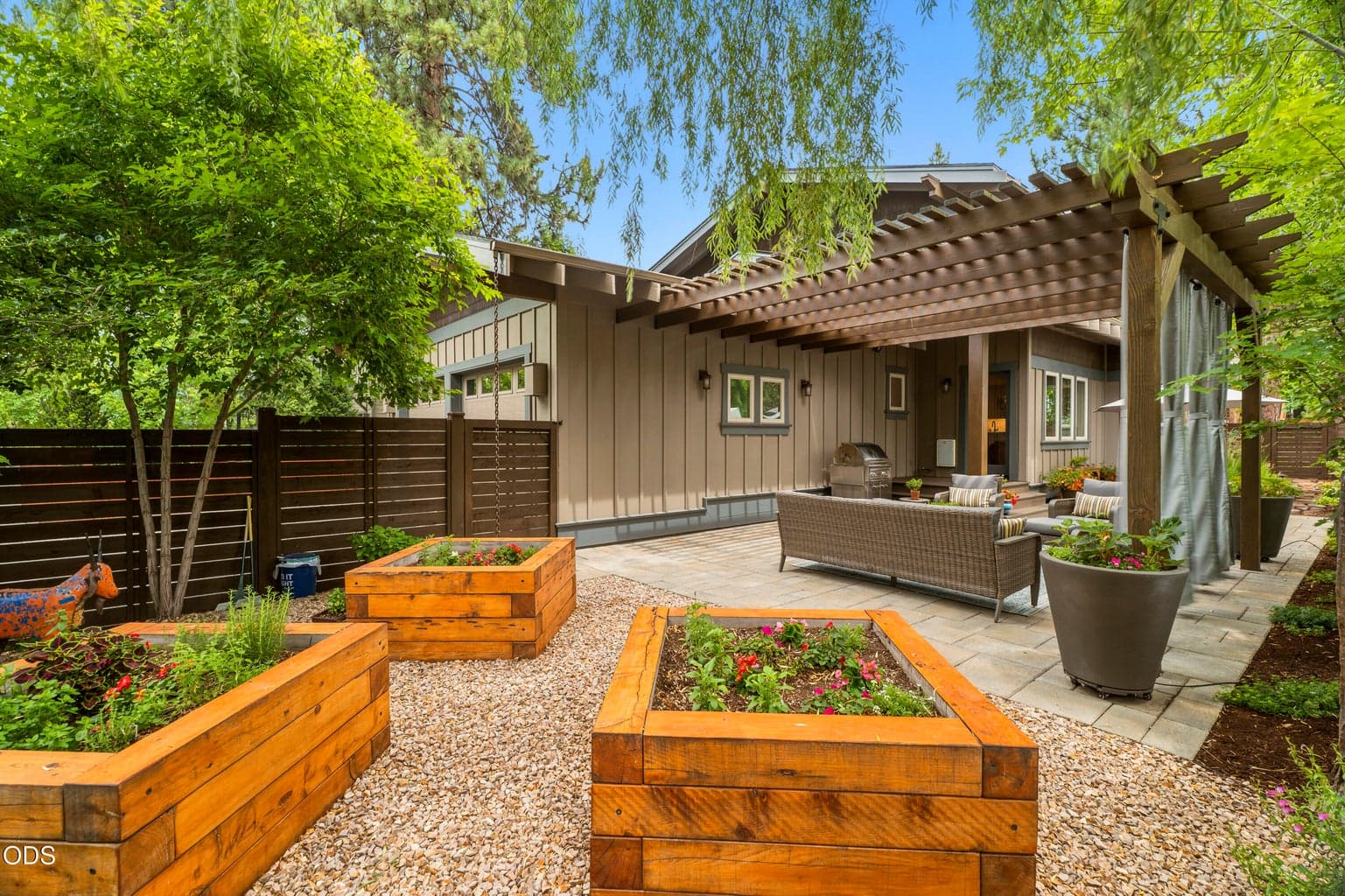 Photo of 1471 NW John Fremont Street 39 of 50