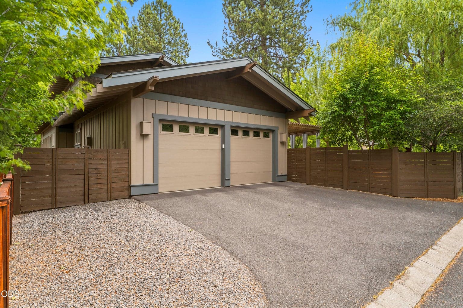 Photo of 1471 NW John Fremont Street 46 of 50