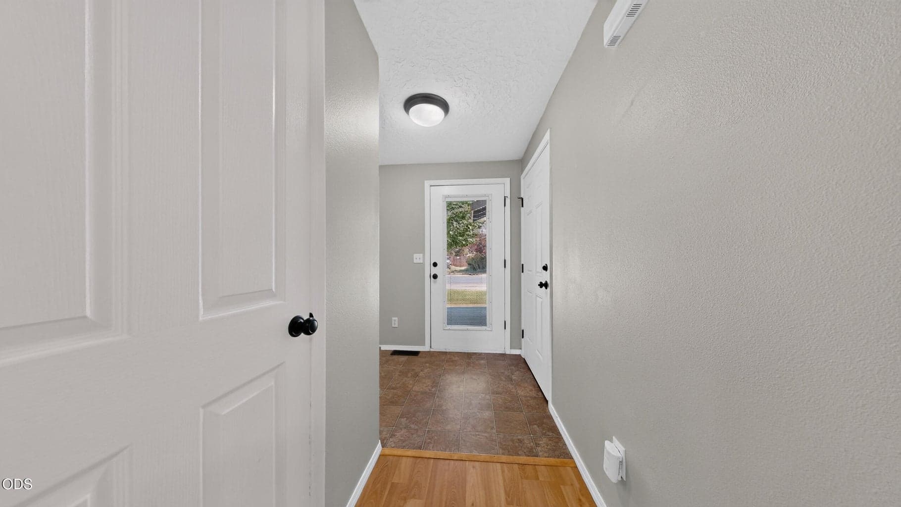 Photo of 16457 Heath Drive 6 of 28
