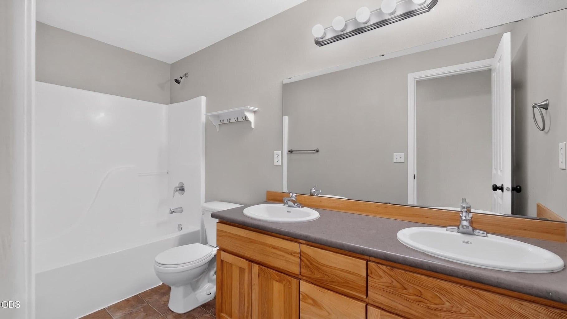 Photo of 16457 Heath Drive 22 of 28
