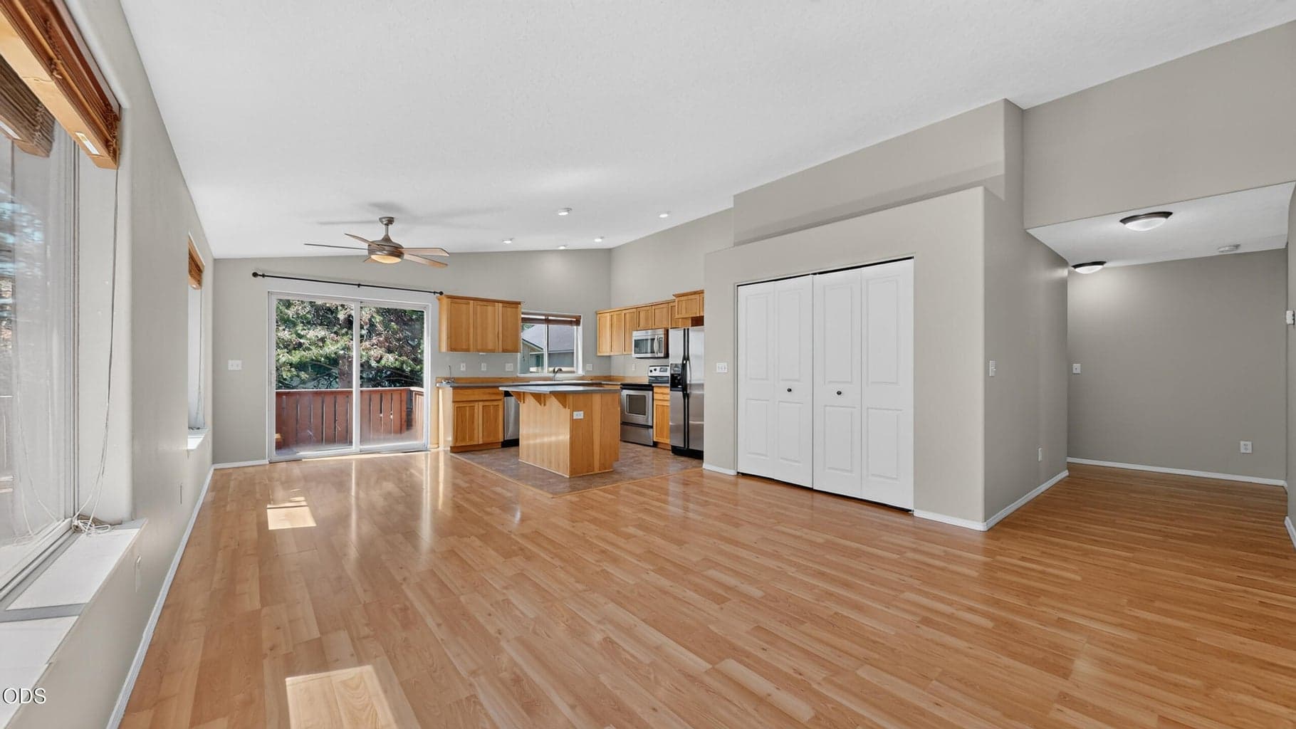 Photo of 16457 Heath Drive 9 of 28