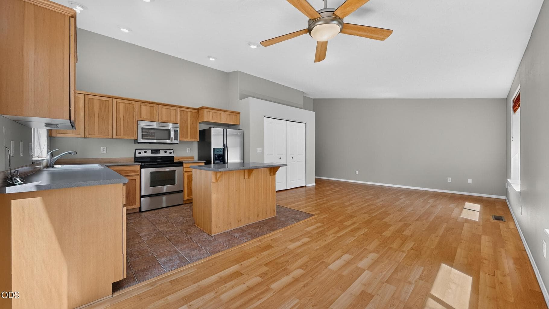 Photo of 16457 Heath Drive 10 of 28
