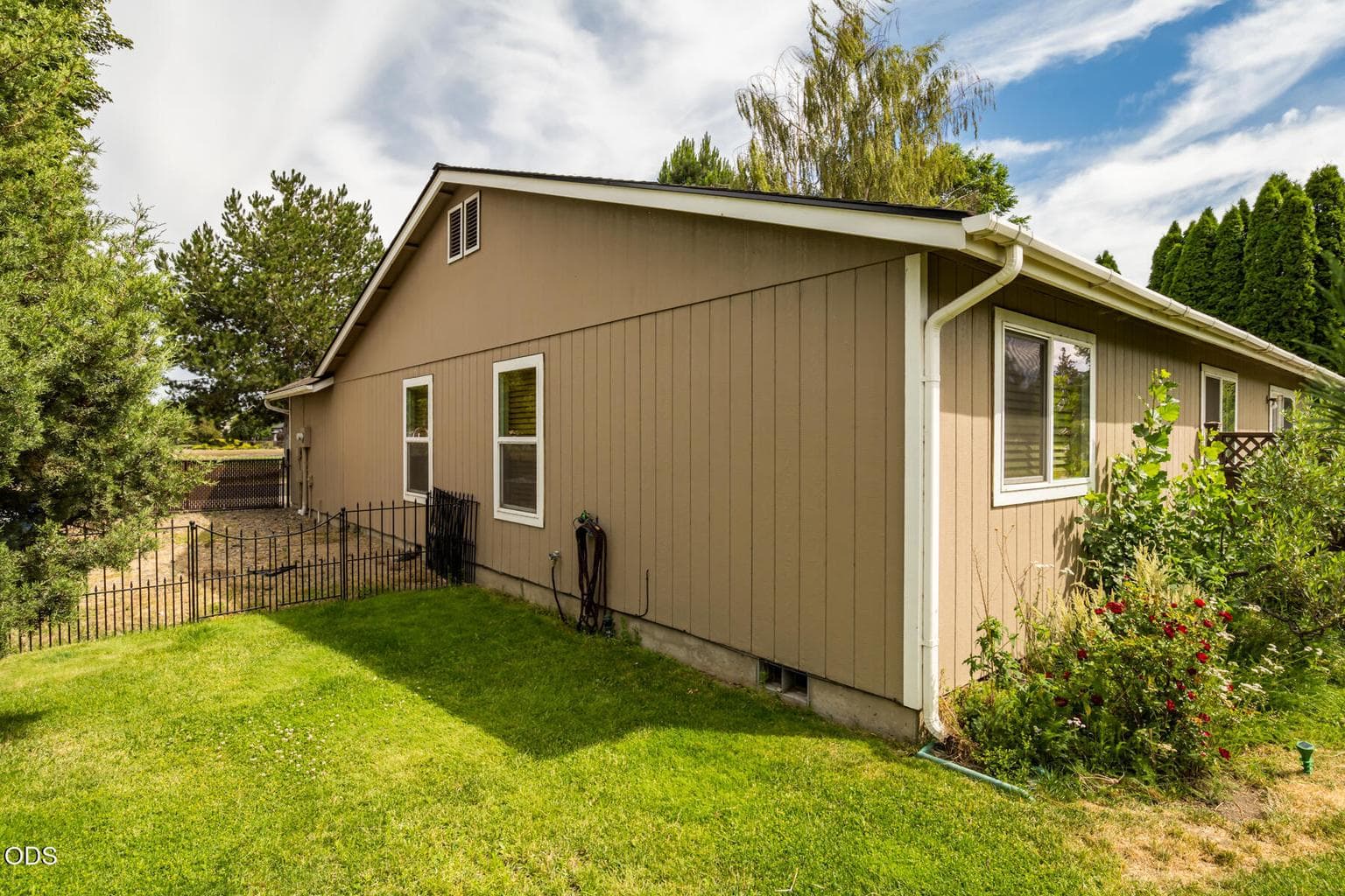 Photo of 3775 SW Ben Hogan Drive 23 of 30