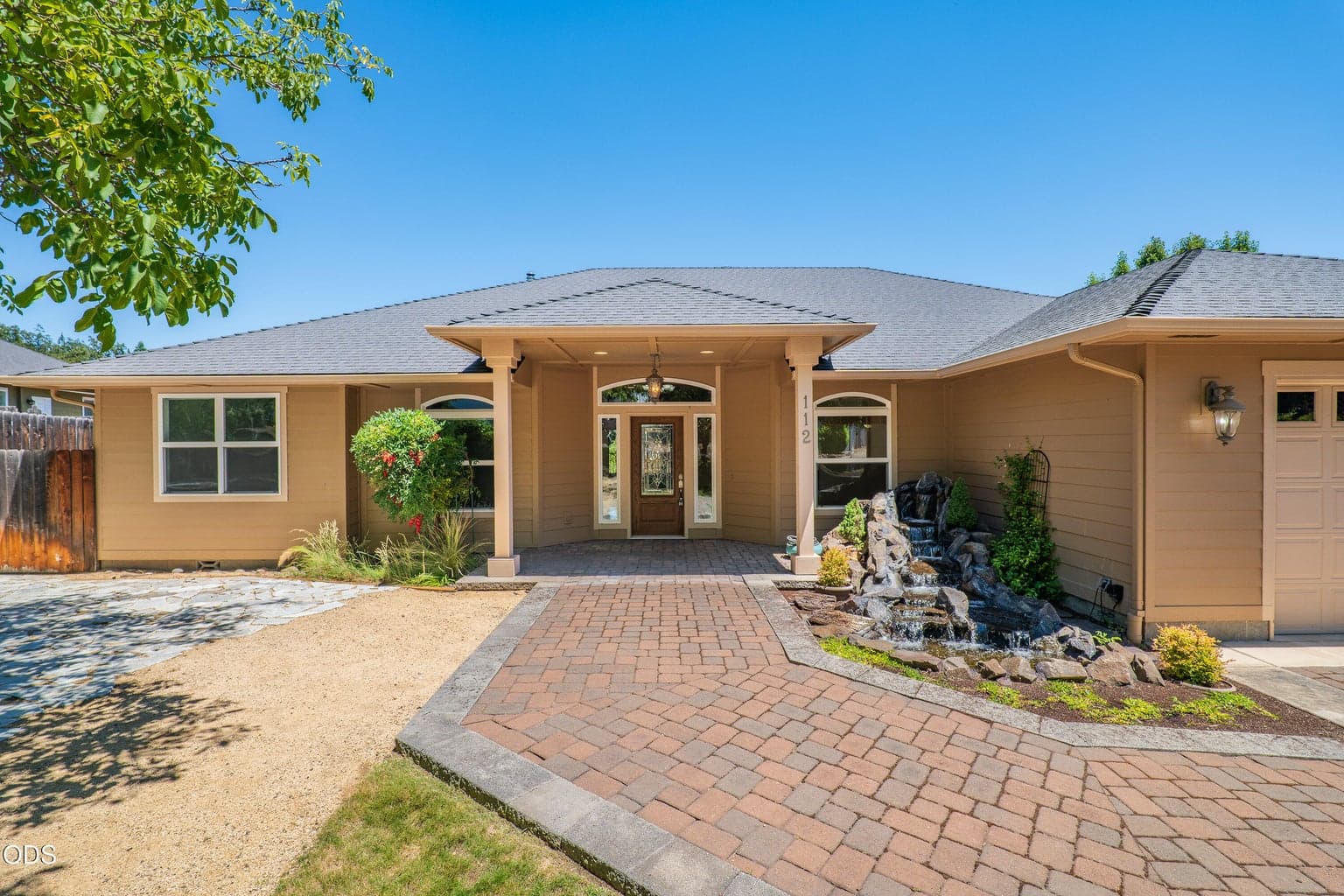 Photo of 112 Orchard Lane 4 of 48