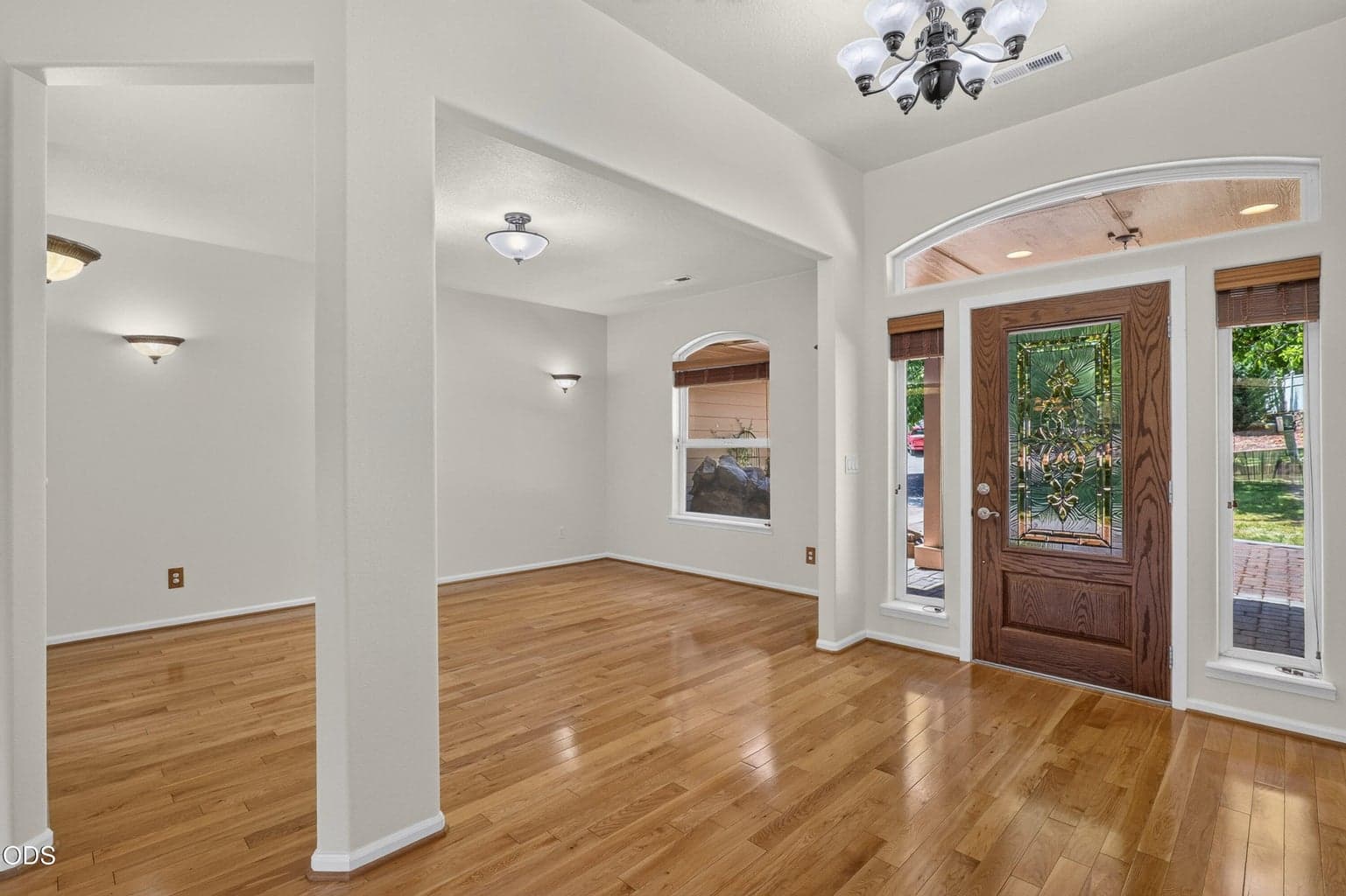 Photo of 112 Orchard Lane 5 of 48